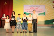 Tuyên dương, khen thưởng học sinh là con cán bộ viên chức Trường Đại học Nông Lâm