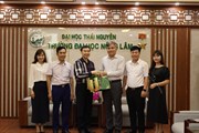 Phó Chủ tịch UBND tỉnh Điện Biên đến thăm Trường Đại học Nông Lâm