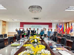 Đoàn công tác Trường Trường Đại học Kagoshima (Nhật Bản) thăm và làm việc với Trường Đại học Nông Lâm