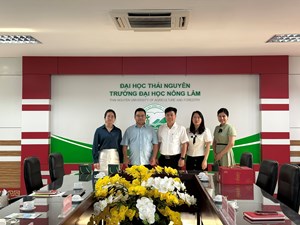 Thảo luận hợp tác với Trung tâm Xuất bản quốc tế ASEAN, Đại học Thiên Tân (Trung Quốc)